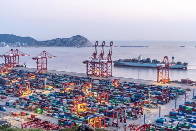 什么是集装箱船埠？集装箱船埠的界说、职能和组成