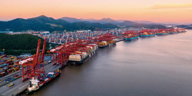 浙江沿海港口和内河港口齐发力，集装箱吞吐量增长凸起